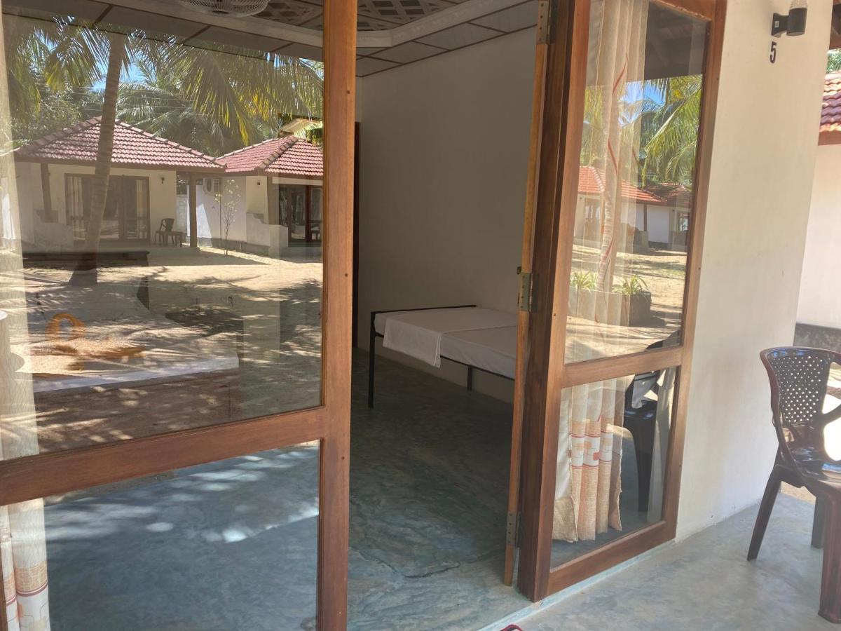Sea Sand Resort Kalpitiya Esterno foto