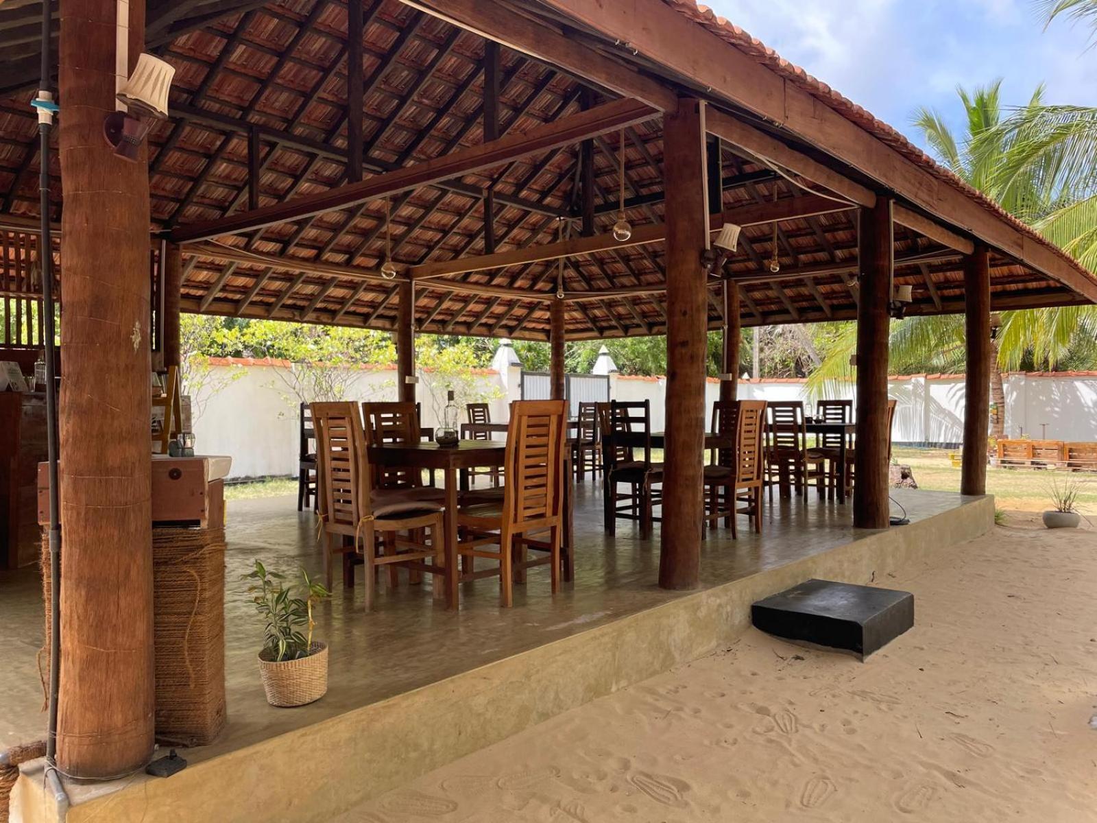 Sea Sand Resort Kalpitiya Esterno foto